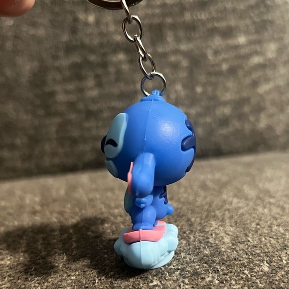 Stitch Surfing 2.5” Keychain - Picture 4 of 5